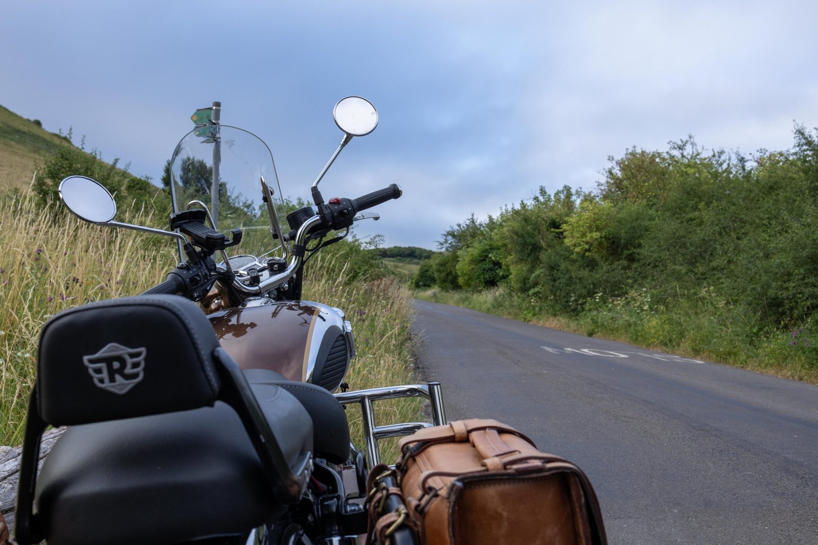 Riding home along a quiet country road from Ivinghoe Beacon in the early morning light